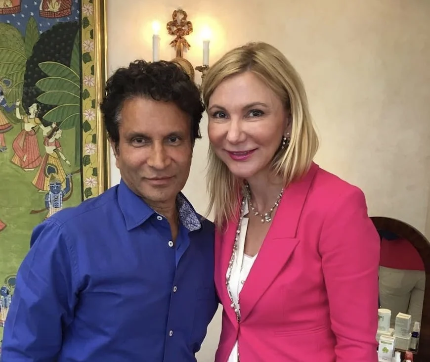 Dr. Lukian visits Dr. Raj Kanodia in his clinic in the USA - eminent plastic surgeon shares passion for non-invasive procedures with eminent dermatologist.