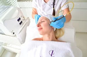 HydraFacial cleansing, exfoliating and hydrating treatment