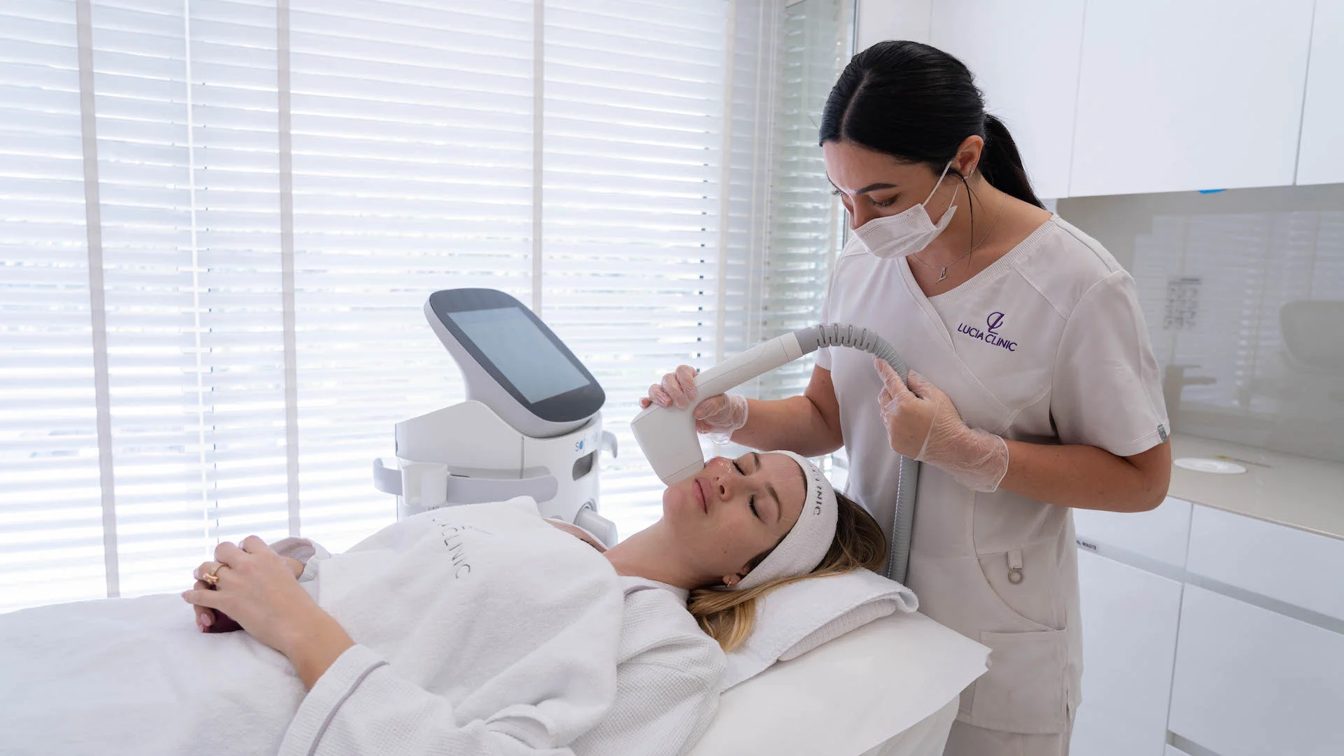 Non-surgical skin lifting treatments for glowy appearance - firm and lift skin with various effective non-invasive treatments without downtime or side effects.