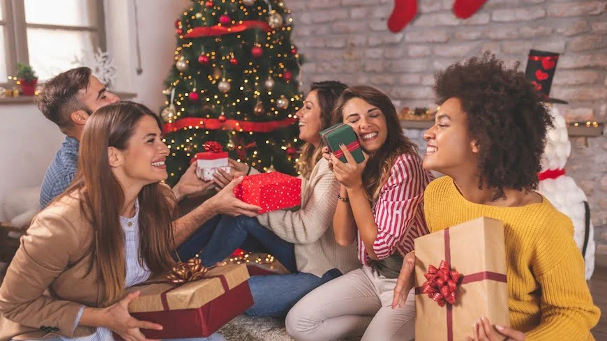 Plastic surgery as a special, trendy gift during holidays - Make your loved ones super merry this holiday season with plastic surgery they have always wanted.