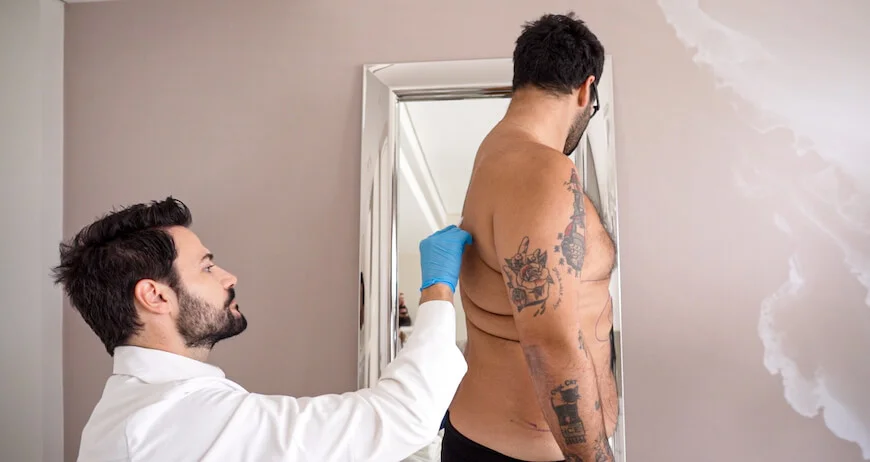 Liposuction for gents, ultimate body-contouring surgery - get rid of stubborn fat deposits once and for all and enjoy your slimmer and more masculine figure. 