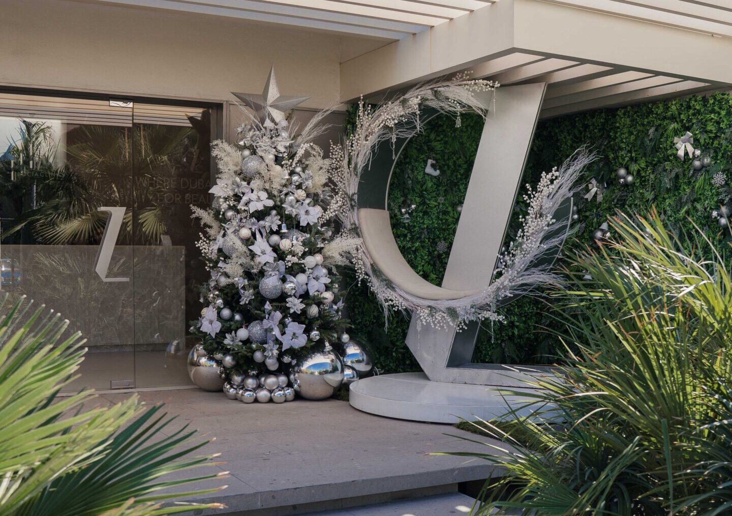 Lucia Clinic's entrance