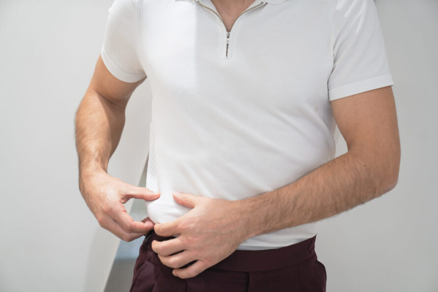 A man ready for a fat reduction treatment