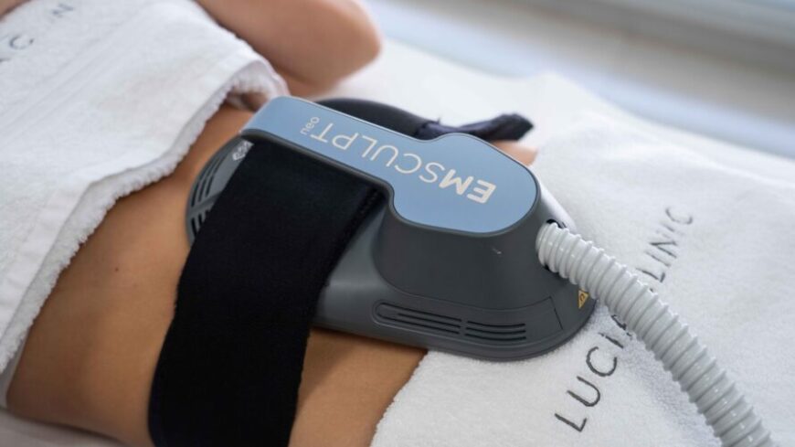 A woman getting Emsculpt